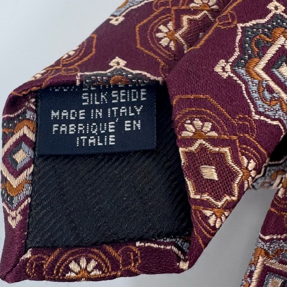 Canali Red and Black Geometric Pattern 100% Silk Tie - Picture 7 of 7